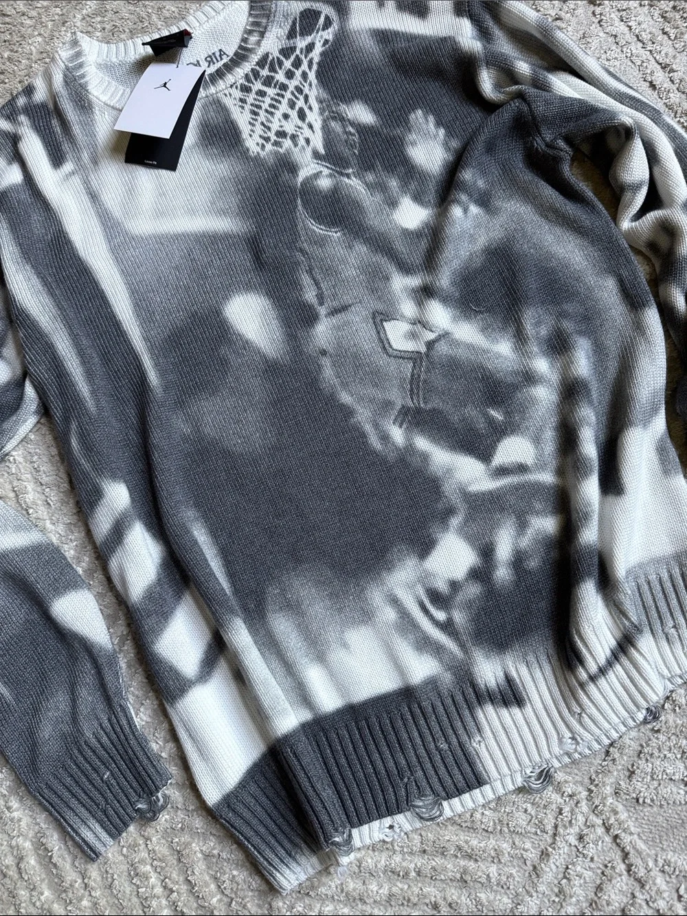 NWT Air Jordan Basketball Graphic Crewneck Sweater
